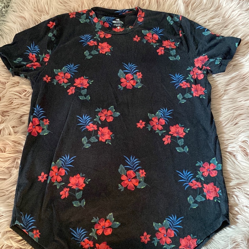 Curved Hem Hollister Tee